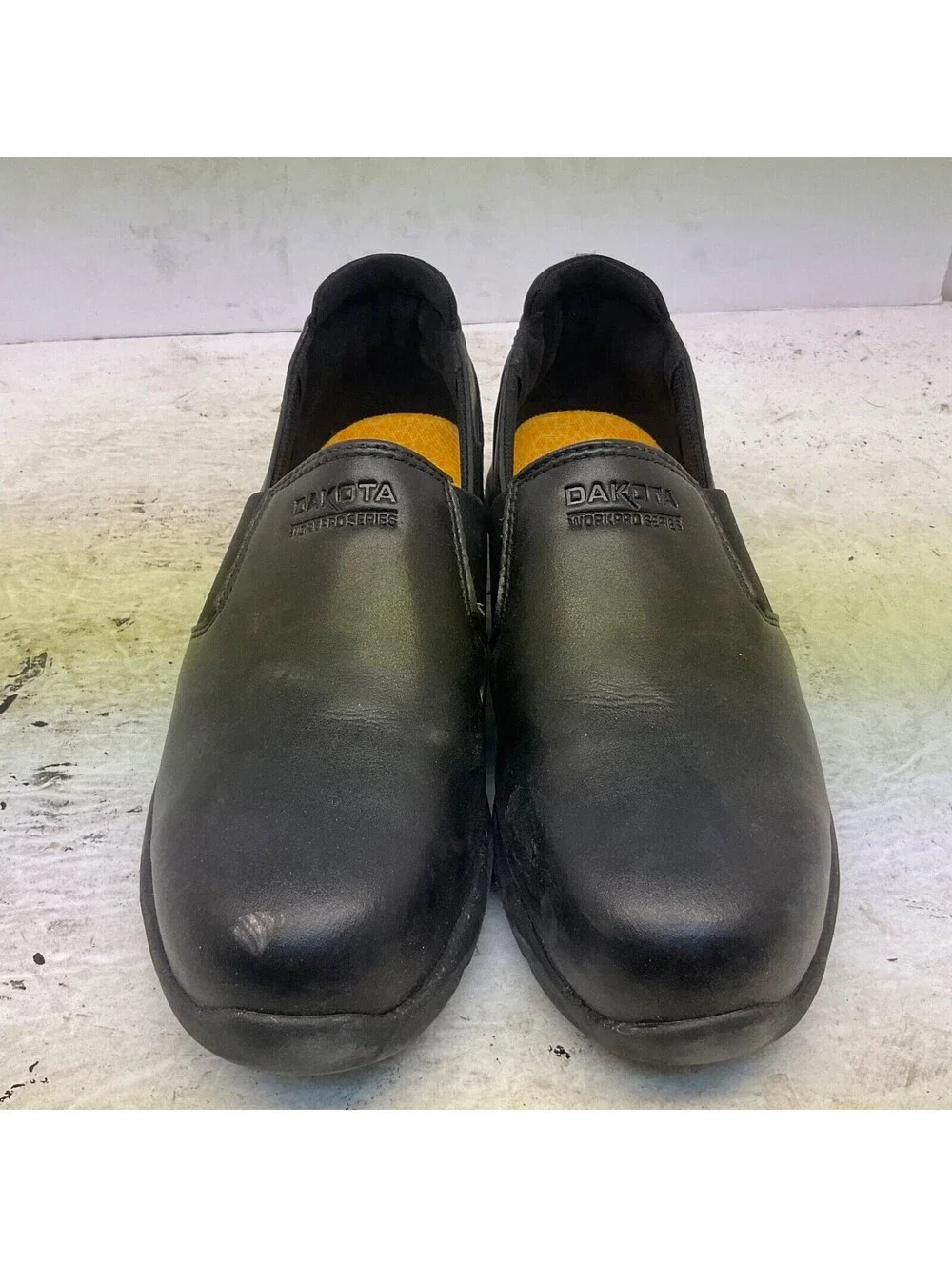 Dakota used shoes